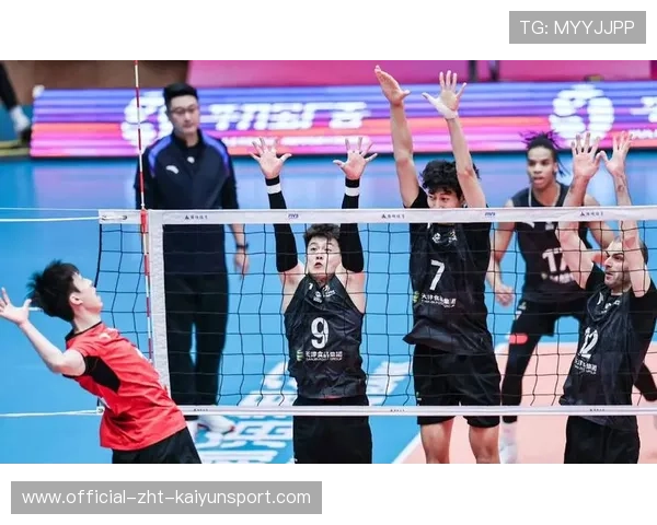 联赛首周赛况综述 强队纷纷取得稳健开局，联赛收官